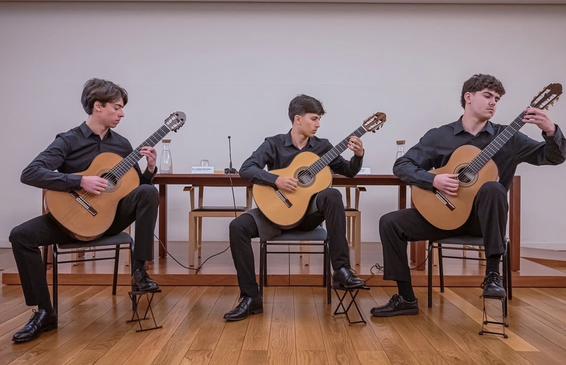 Encontro de Bibliotecas Escolares - Contorno da palava